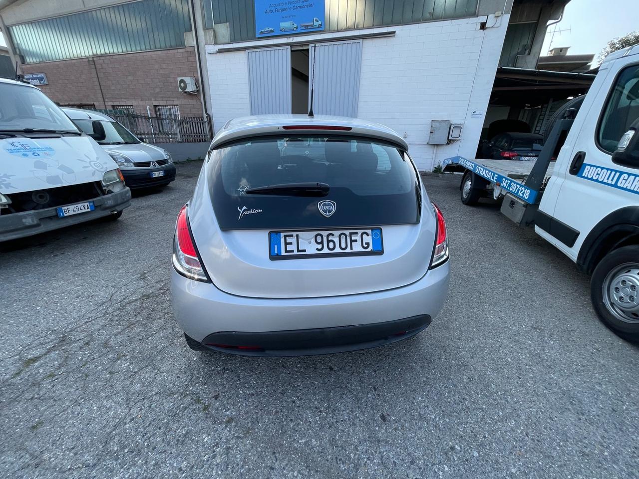 Lancia Ypsilon 1.3 MJT 16V 95 CV 5 porte S&S Silver