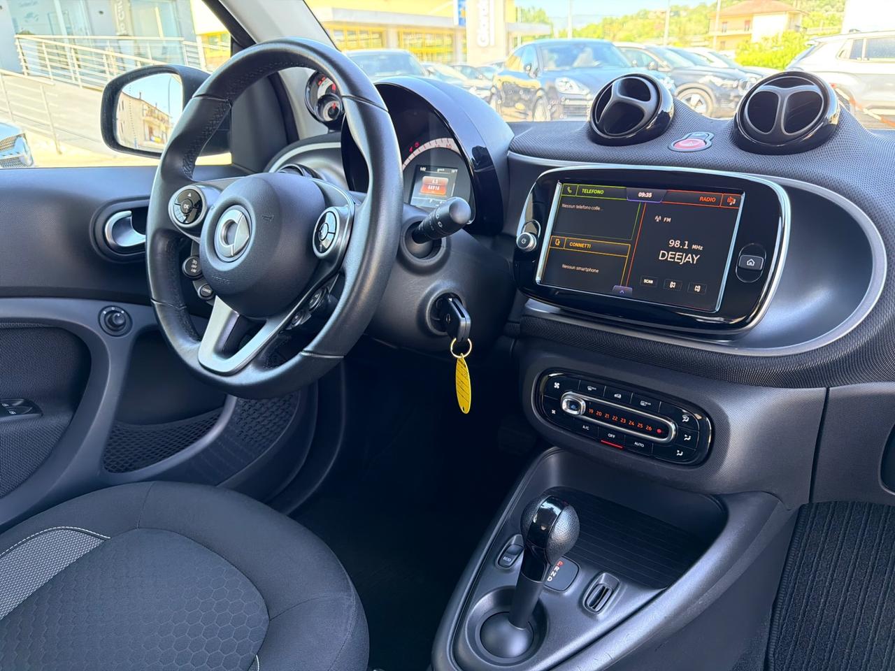 Smart ForTwo EQ Passion uff Mercedes in garanzia