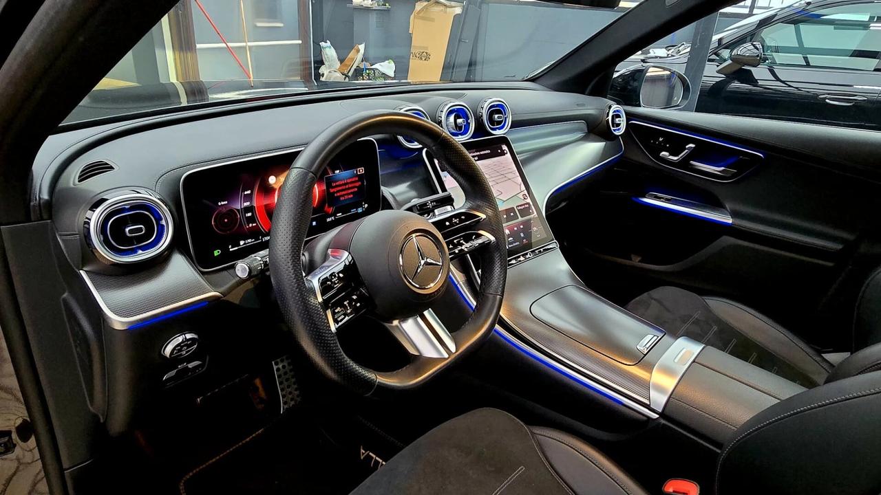 MB GLC 220d PREMIUM PLUS AMG LINE MHEV 4MATIC-IVA