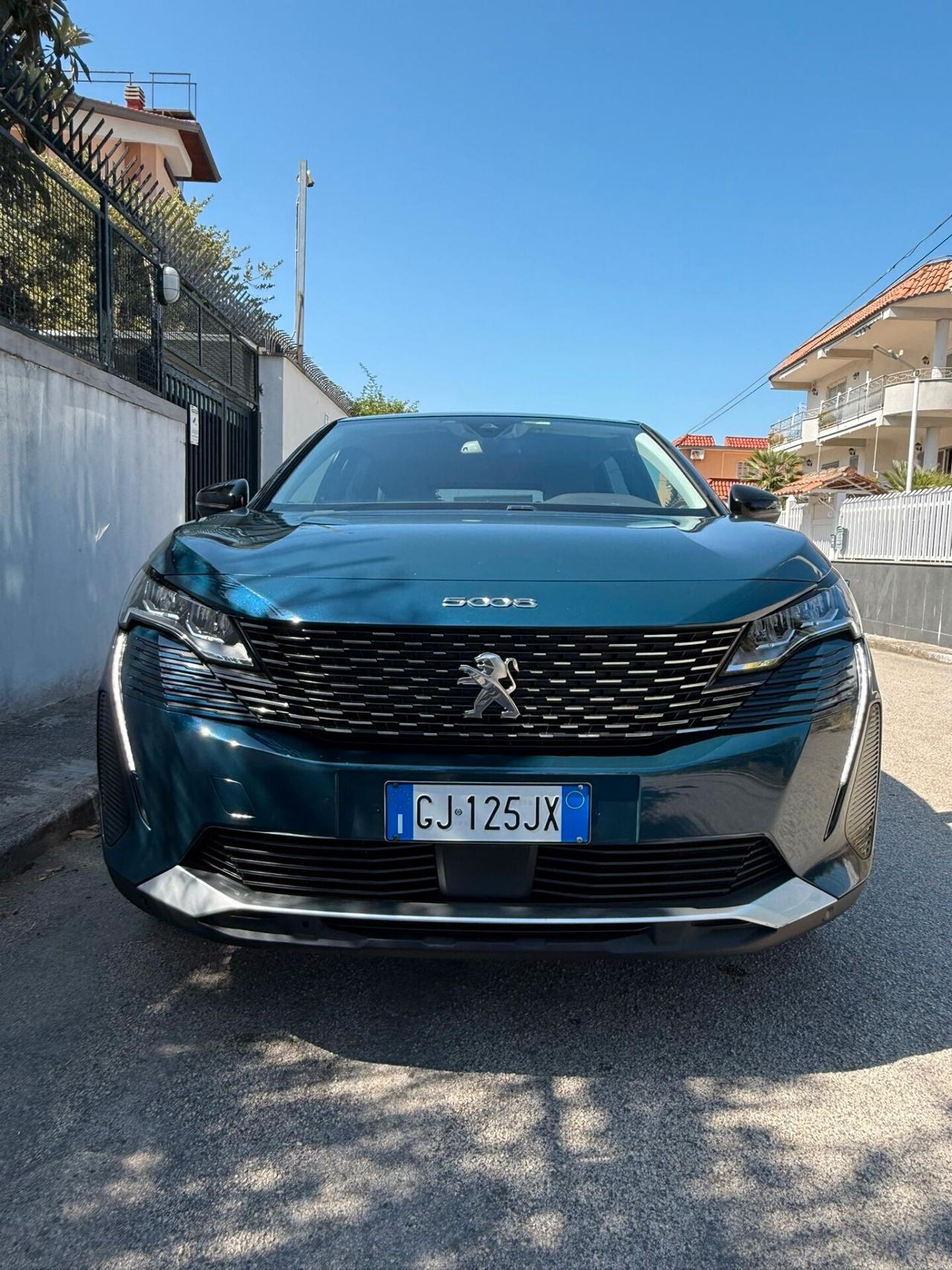 5008 PureTech Turbo 130 S&S EAT8 Allure