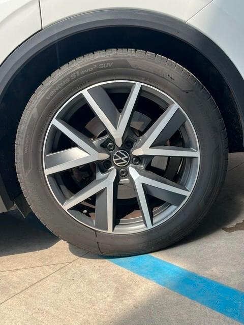 Volkswagen Touareg 3.0 V6 TSI eHybrid Elegance