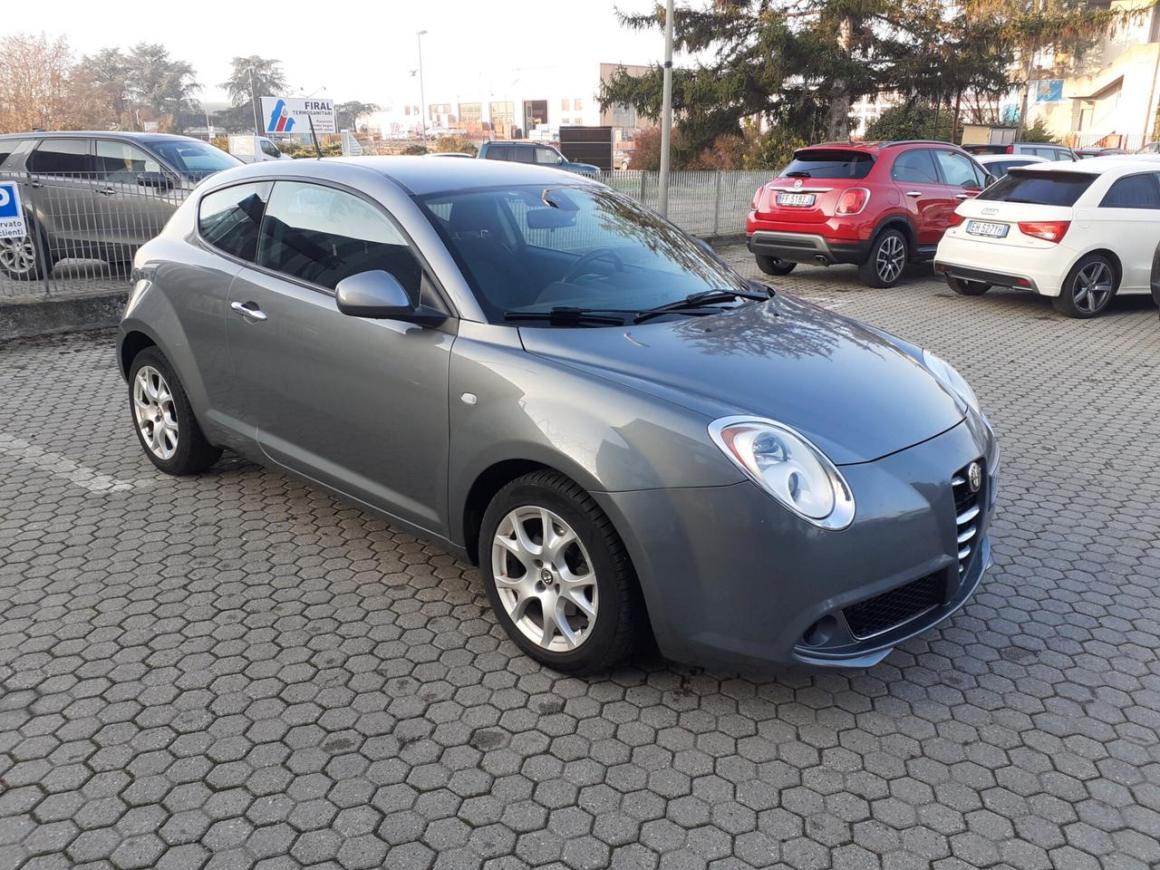 Alfa Romeo MiTo 1.6 JTDm 16V Distinctive Sport Pack