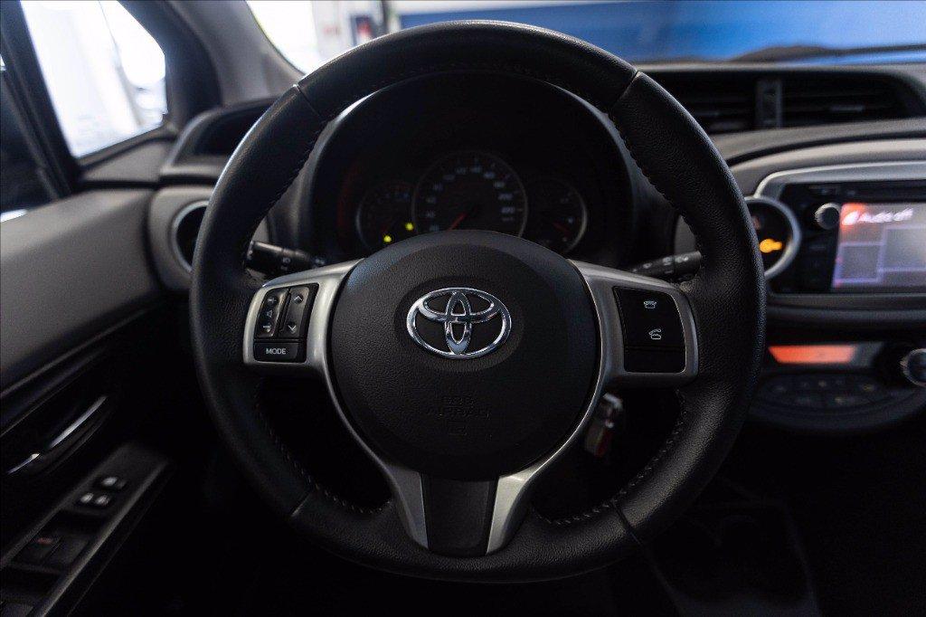 TOYOTA Yaris 5p 1.0 del 2012