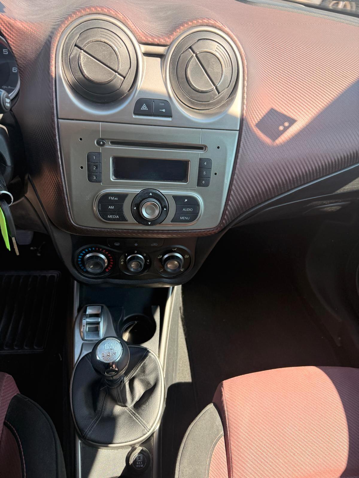 Alfa Romeo MiTo 1.3 JTDm-2 95 CV S&S Distinctive Sport Pack