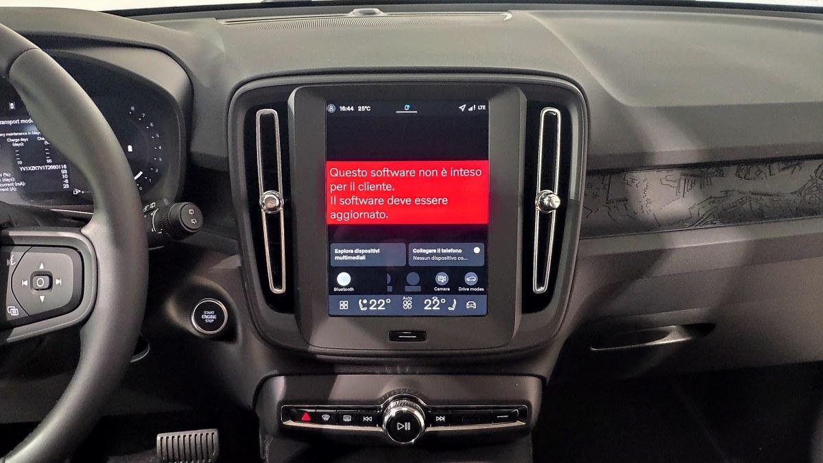 VOLVO Xc40 B3 Mild Hybrid Automatico Essential