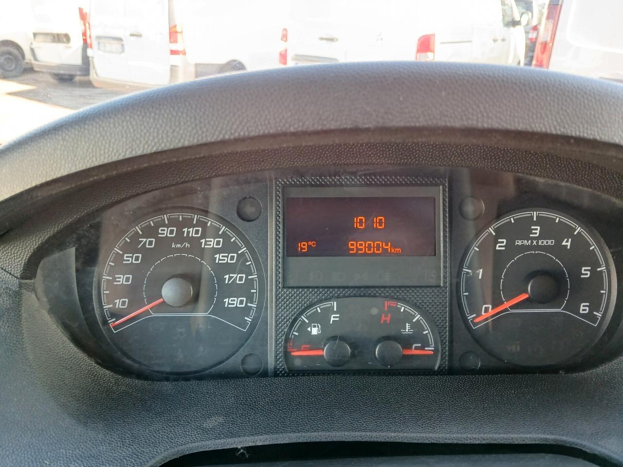 Peugeot Boxer 330 2.2 BlueHDi 140 L2H2