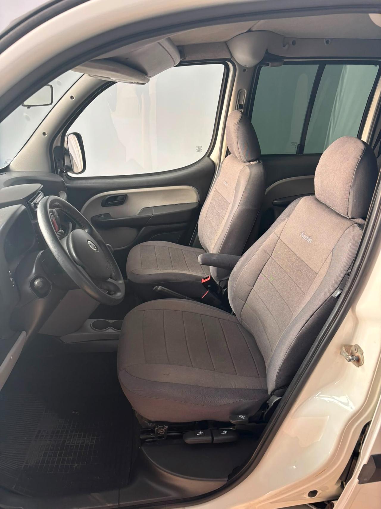 Fiat doblo 1.3 mtj euro4 5 POSTI