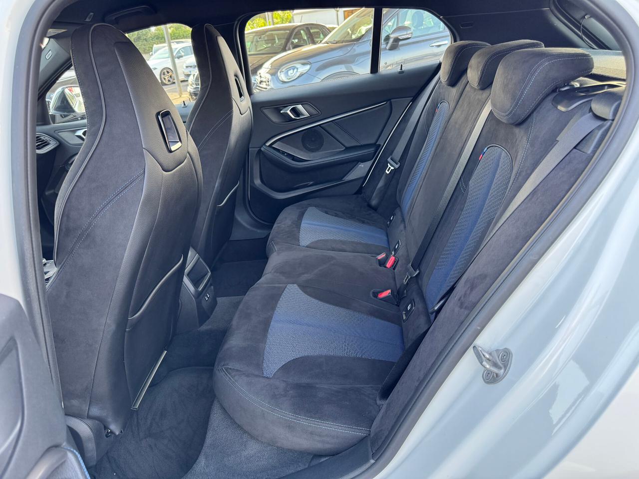 Bmw 118 118d 5p. Msport