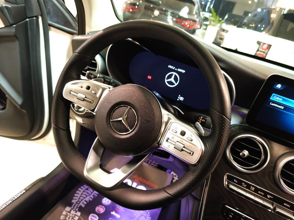 MERCEDES GLC 220 d 4Matic Premium Plus AMG Luci Ambient Gancio