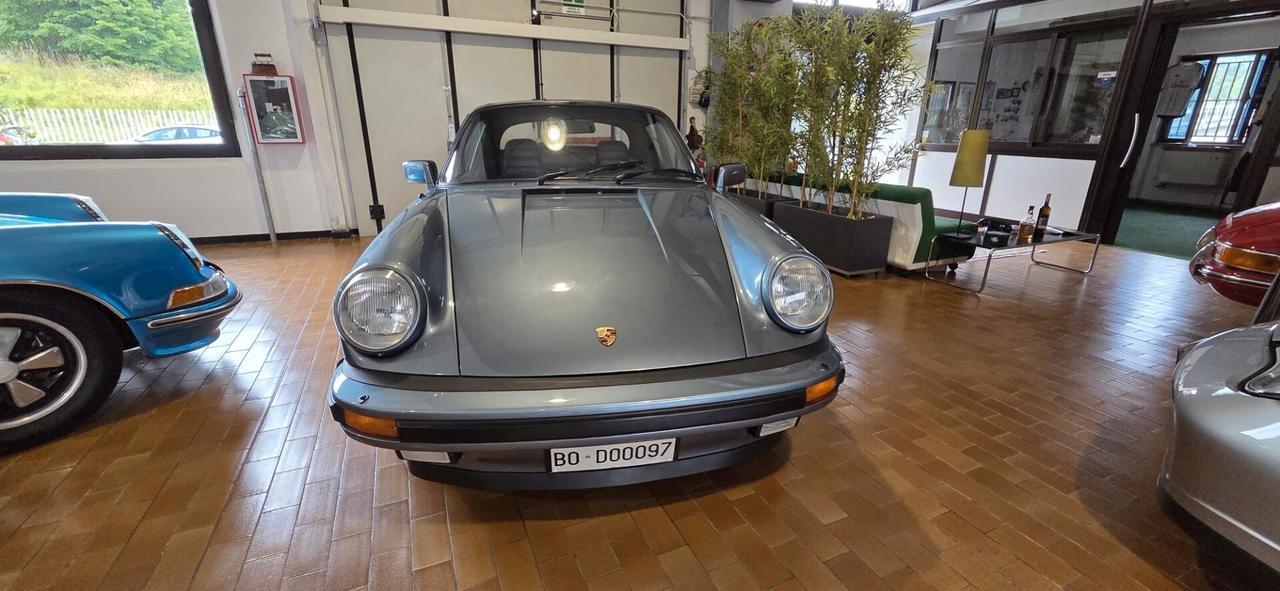 Porsche 911 Carrera 3.200 Cabriolet Asi Italia Book