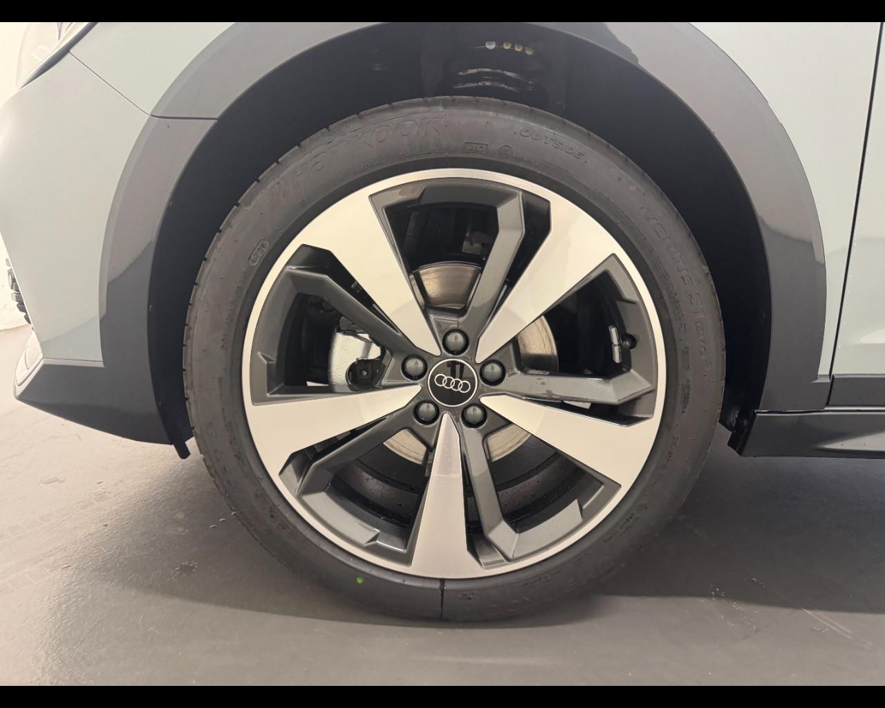 AUDI A1 ALLSTREET 30 TFSI S-TRONIC IDENTITY CONTRAST