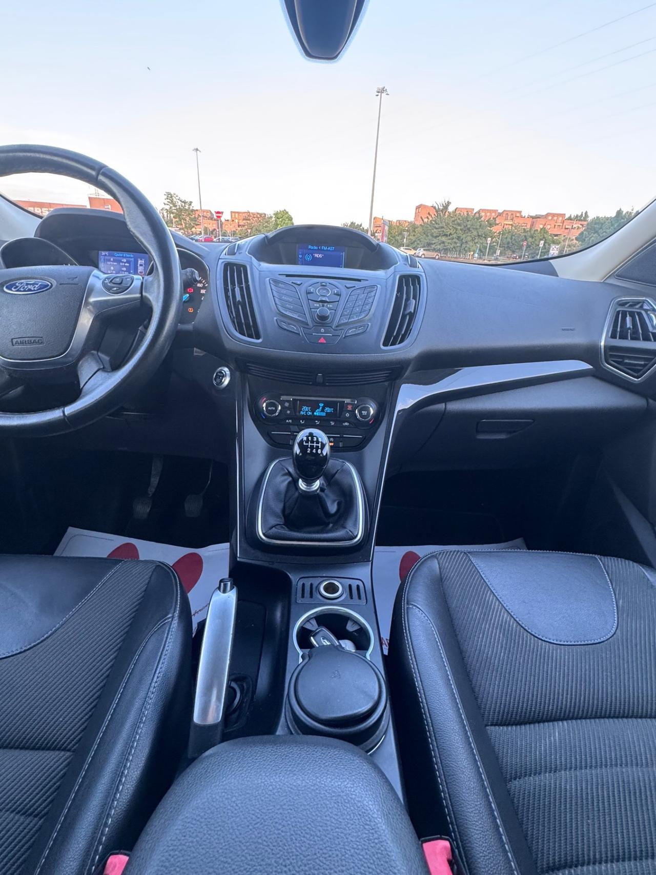 Ford Kuga 2.0 TDCI 150 CV S&S 4WD Powershift Titanium