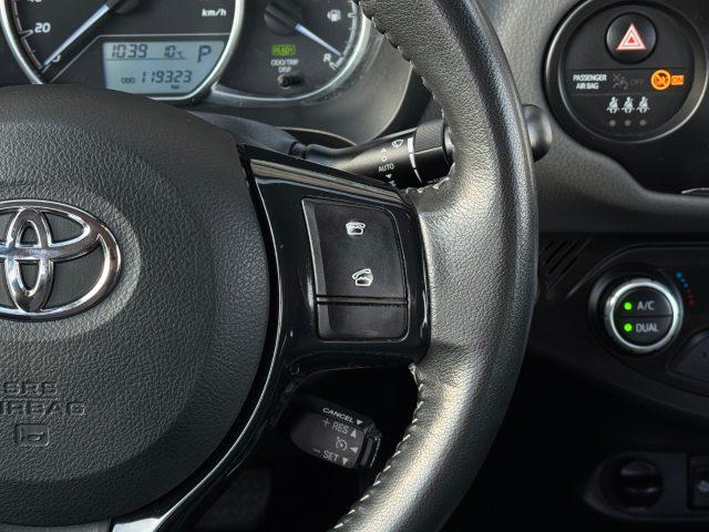 TOYOTA Yaris 1.5 Hybrid 5 porte Business Iva.esp. Unicopropriet