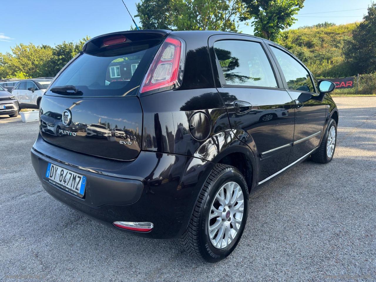FIAT Punto Evo 1.4 5p. Dynamic Natural Power