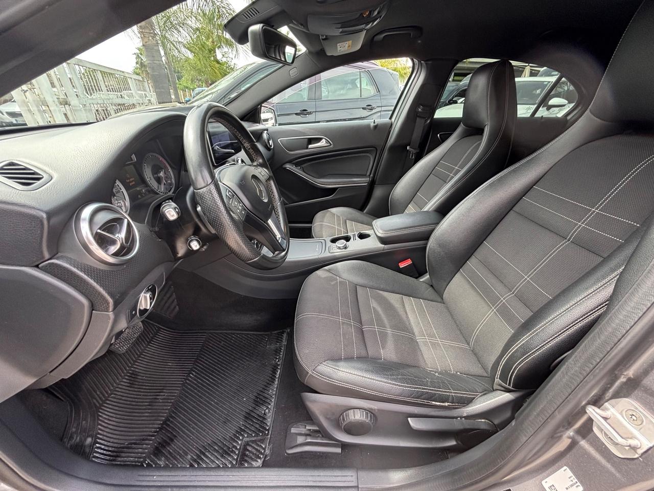 MERCEDES CLASSE A-180 109 CV AUTOMATICA FULL OPT