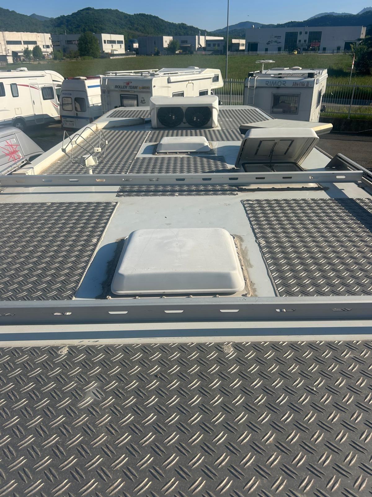 000 MANSARDATO Globetrotter del 2001 in saldo