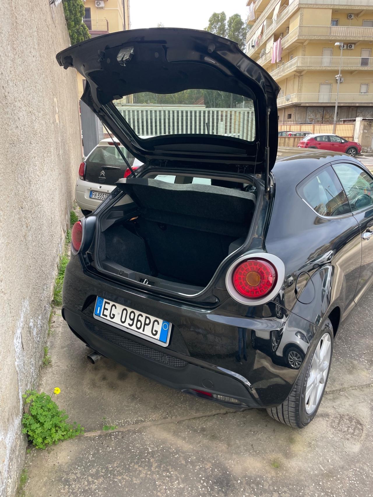 Alfa Romeo MiTo 1.4 105 CV M.air S&S Distinctive Sport Pack