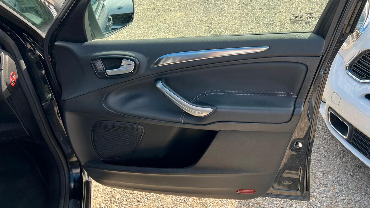 Ford S-Max 2.0 TDCi 140CV Powershift 7 posti Business Nav