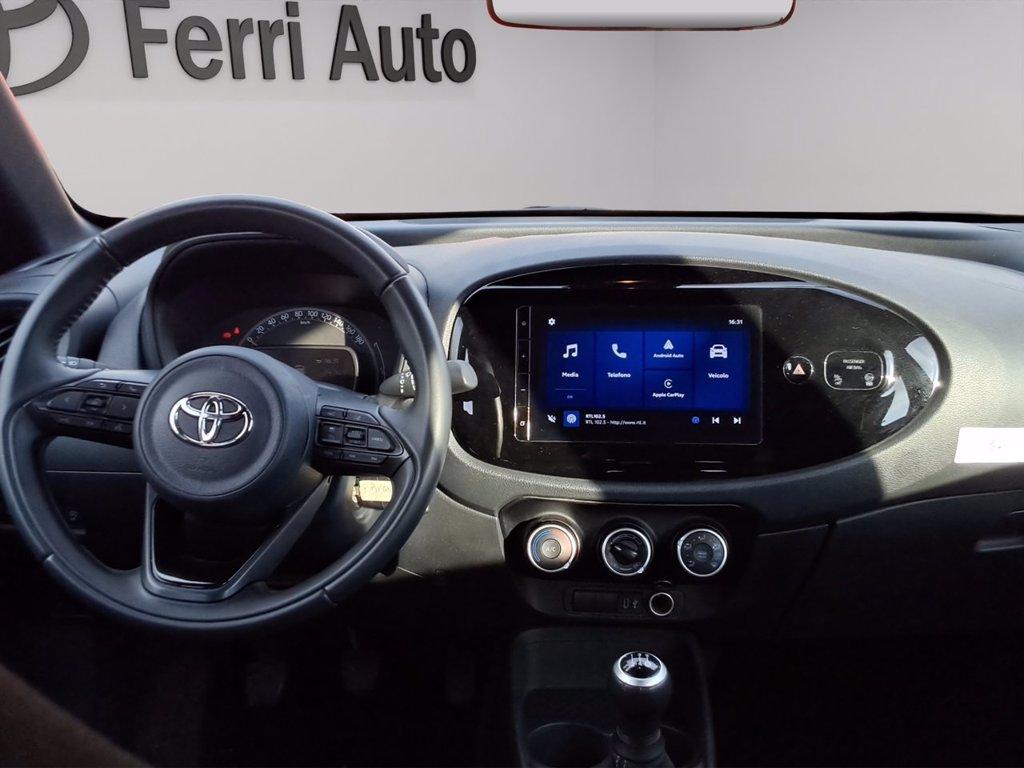TOYOTA Aygo x 1.0 active 72cv del 2025