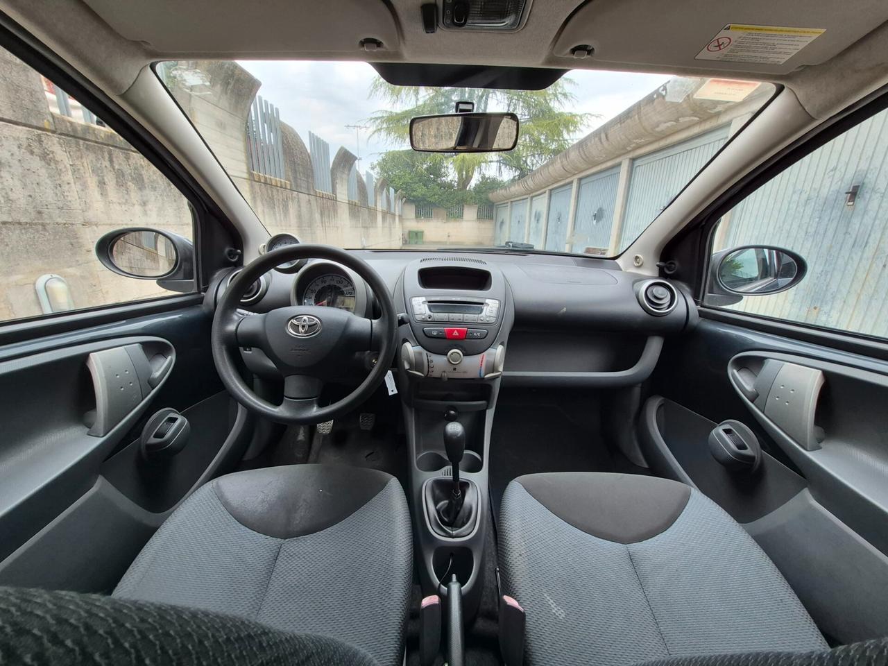 Toyota Aygo 1.0 12V VVT-i 5 porte Sol