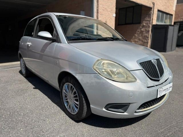 Lancia Ypsilon 1.4 Argento Ecochic GPL