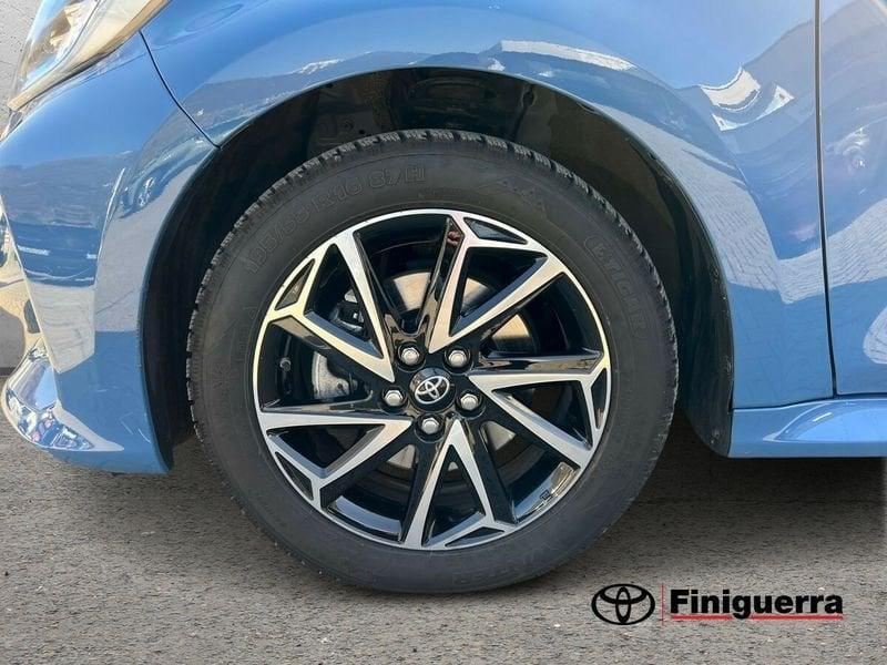 Toyota Yaris Hybrid Trend MY22