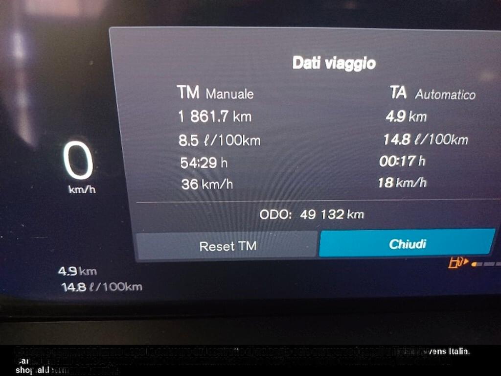 VOLVO XC60 2.0D 197CV B4 (D) AUTOMATIC BUSINESS ESSENTIAL ( FARI LED - COCKPIT - CRUISE - SENSORI POST. - CERCHI 18 )