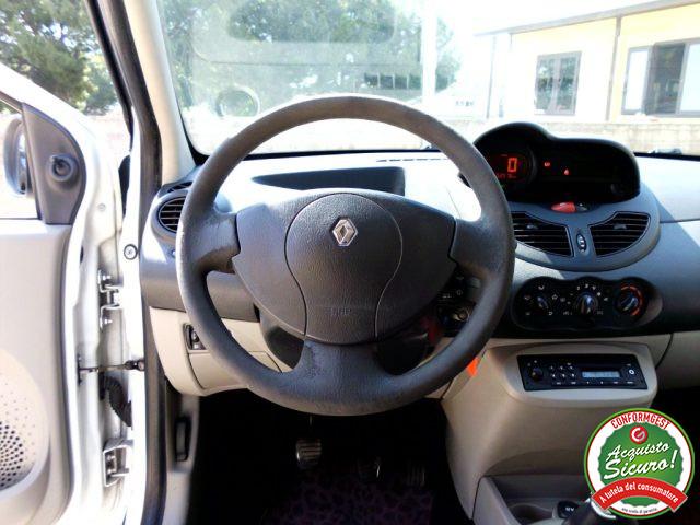 RENAULT Twingo 1.2 8V Sport & Sound
