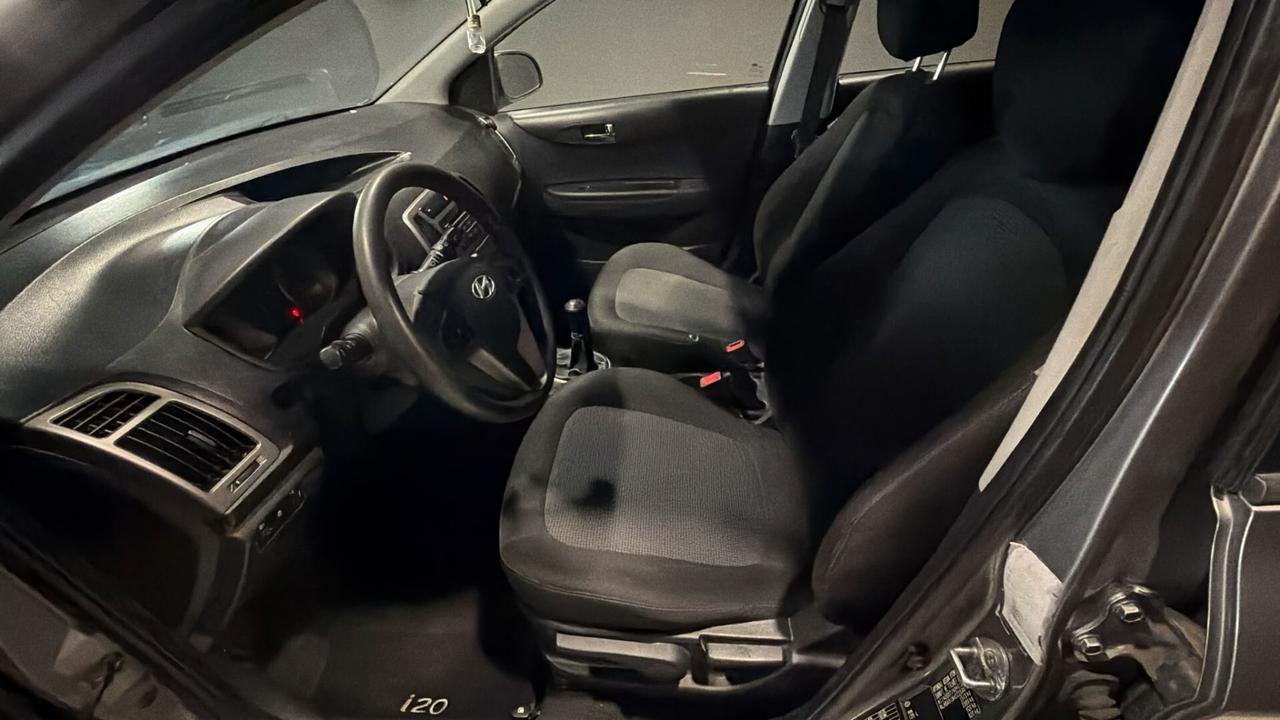 HYUNDAY I 20 DEL 2013 1200 GPL VALIDO FINO 2033