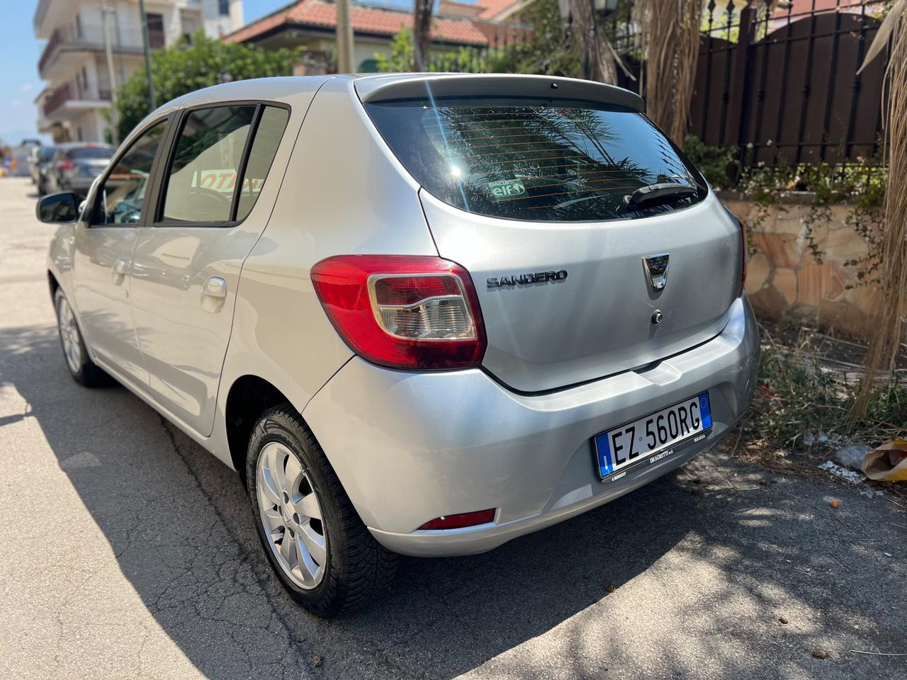 Dacia sandero 1,2 Gpl 4 cilindri 2016 100,000km cert