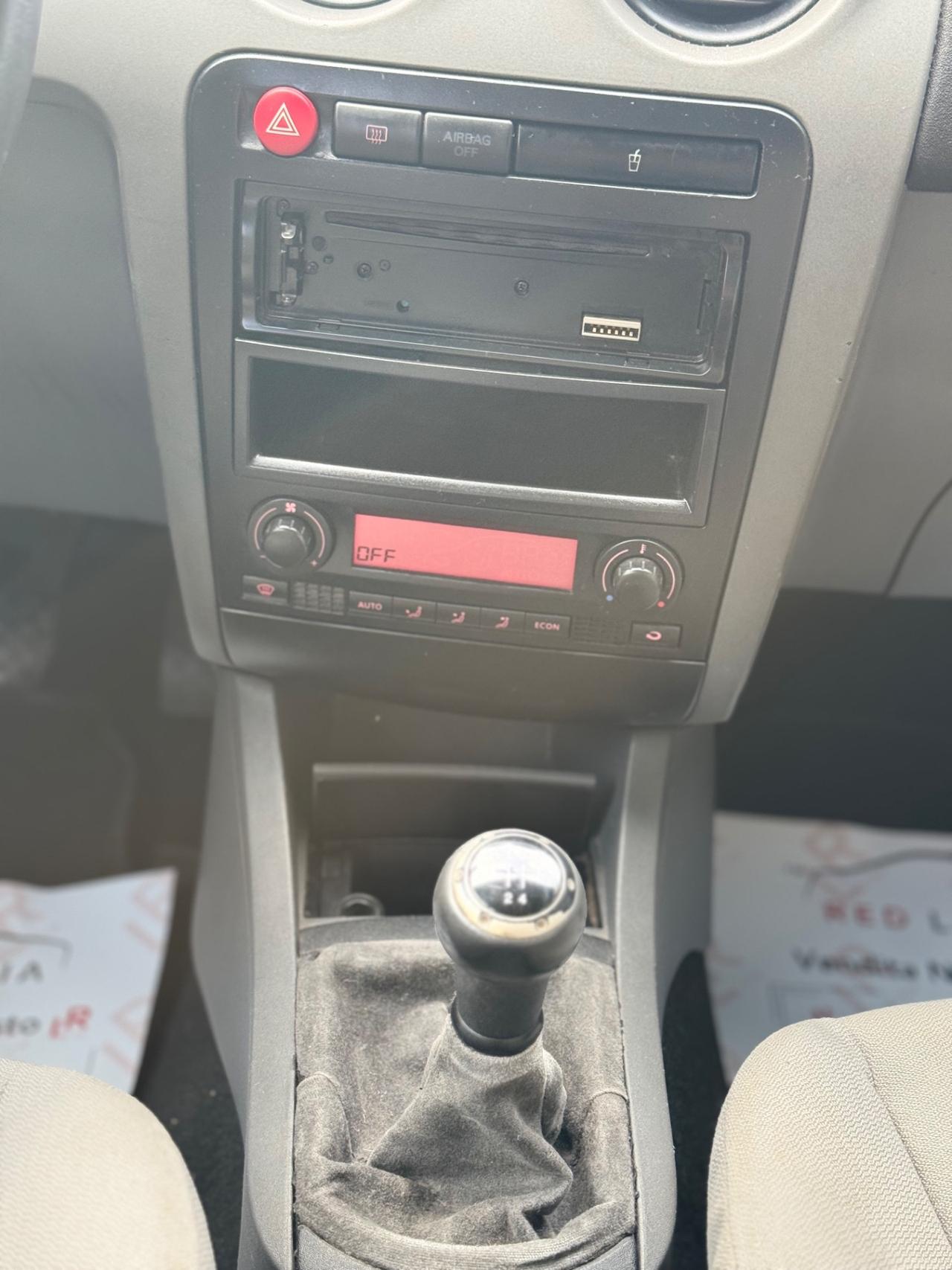 Seat Ibiza 1.4 16V 5p. Stylance