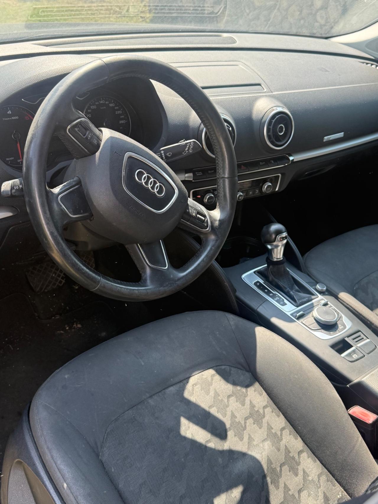 Audi A3 SPB 1.6 TDI S tronic Sport