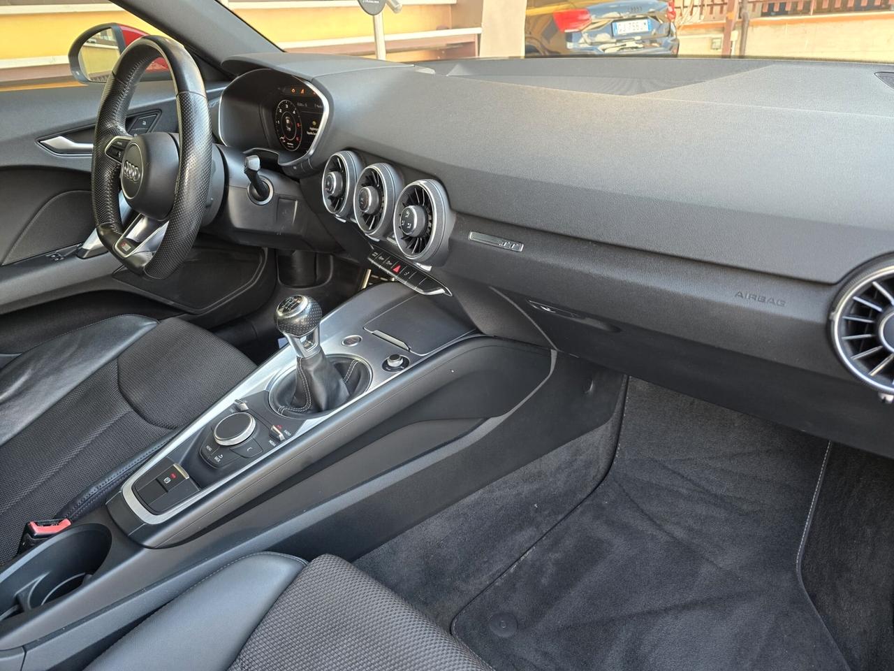 Audi TT Coupé 2.0 TDI ultra S line