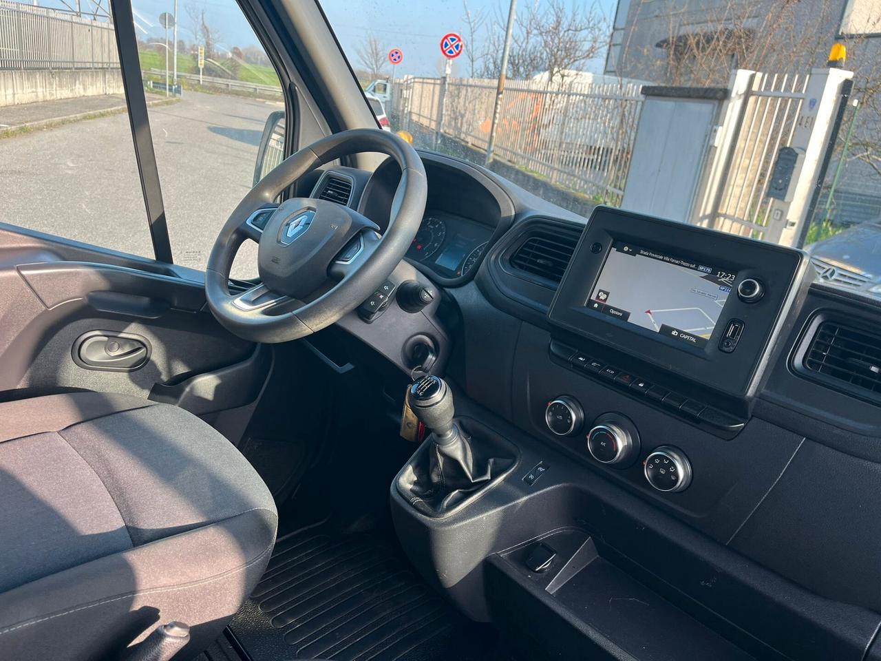 Renault Master T35 2.3 dCi 165 extralungooo