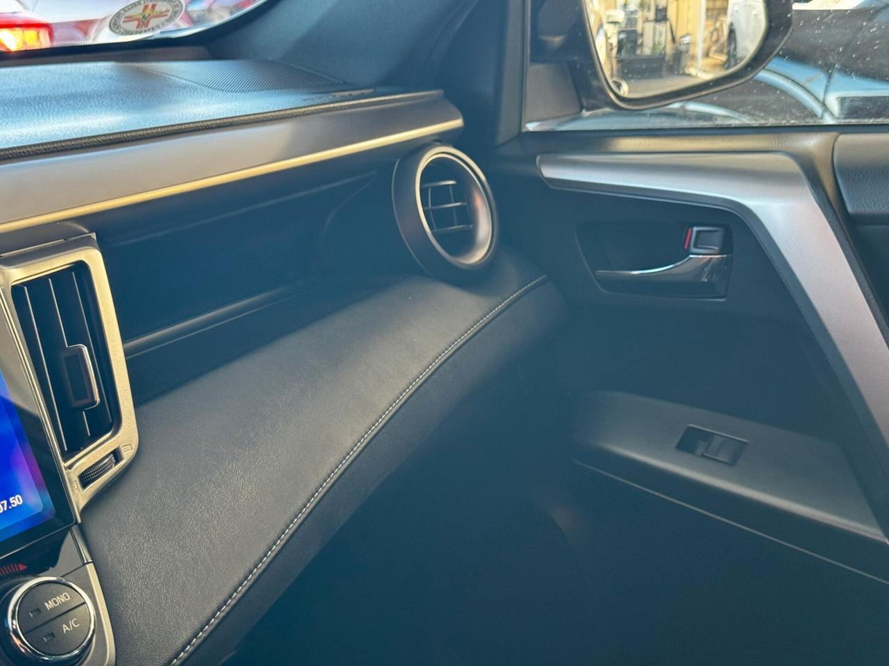 Toyota RAV 4 RAV4 2.0 D-4D 2WD Lounge