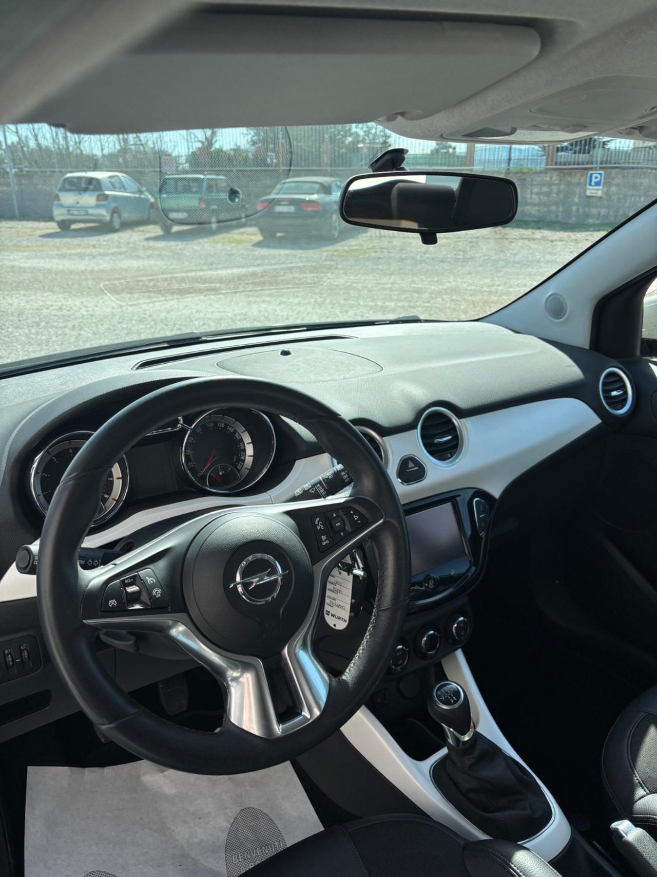 Opel Adam 1.2 70 CV