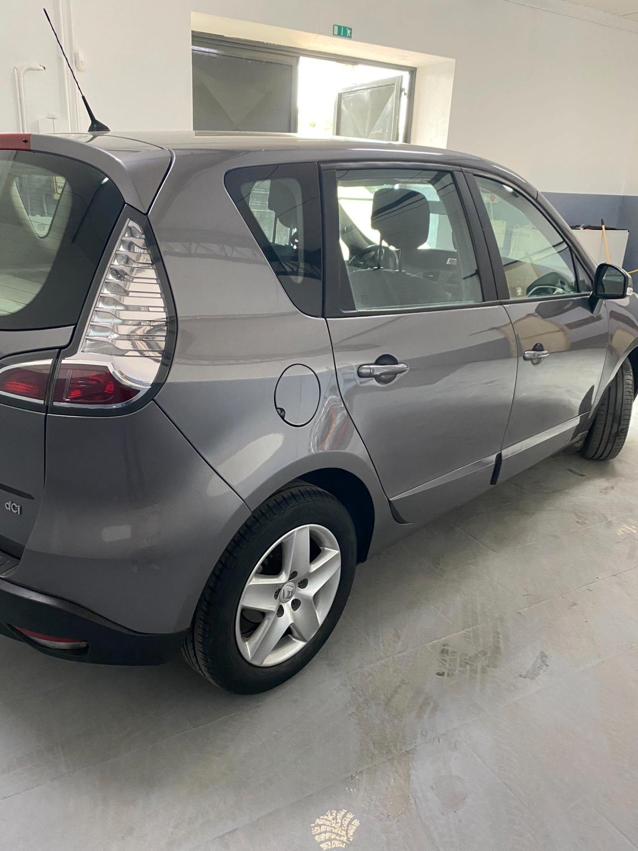 Renault Scenic Scénic XMod 1.5 dCi 110CV EDC Limited/112.000 km