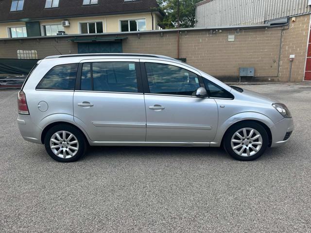 OPEL Zafira 1.9 CDTI 120CV Cosmo senza nessun lavoro da fare