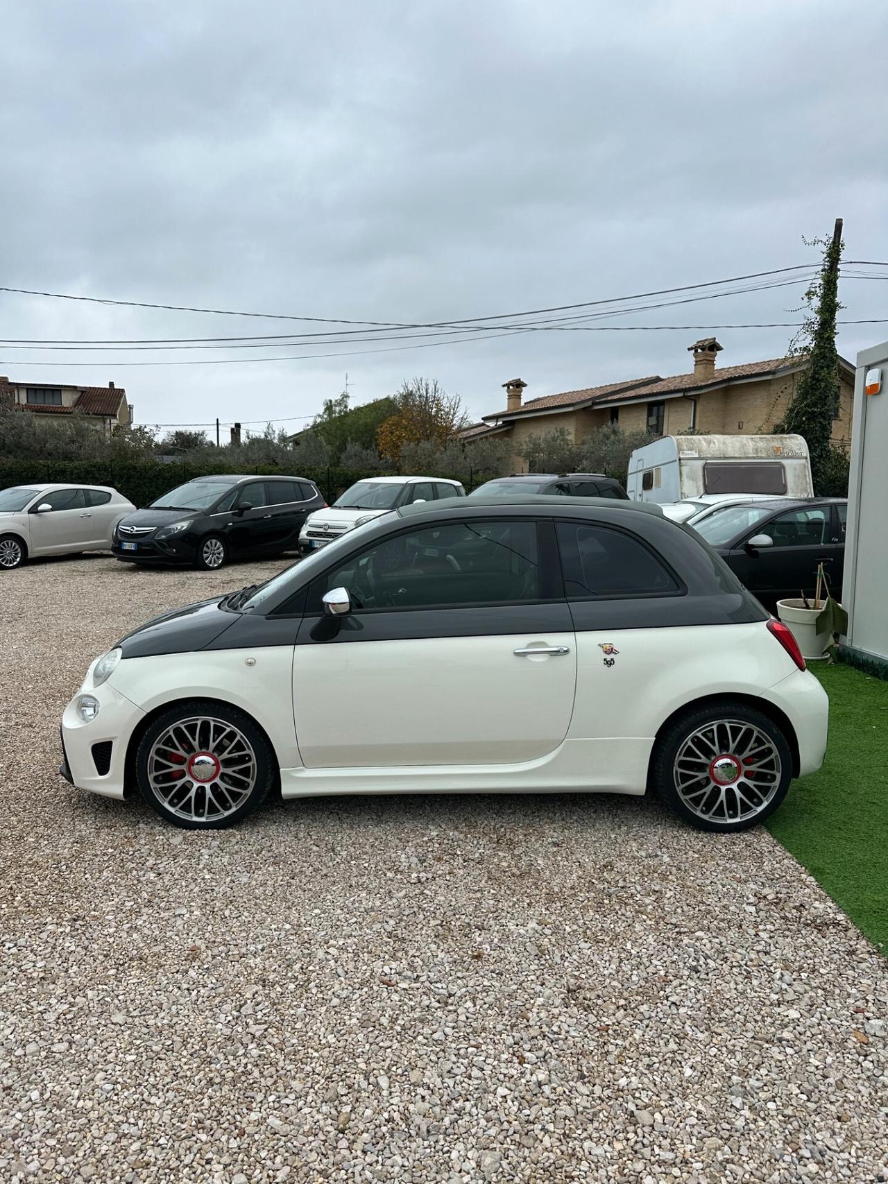 Abarth 500 C 1.4 Turbo T-Jet MTA Bicolore