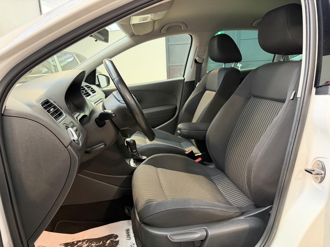 Volkswagen Polo 1.6 TDI 90CV DSG CARPLAY-HIGHLINE