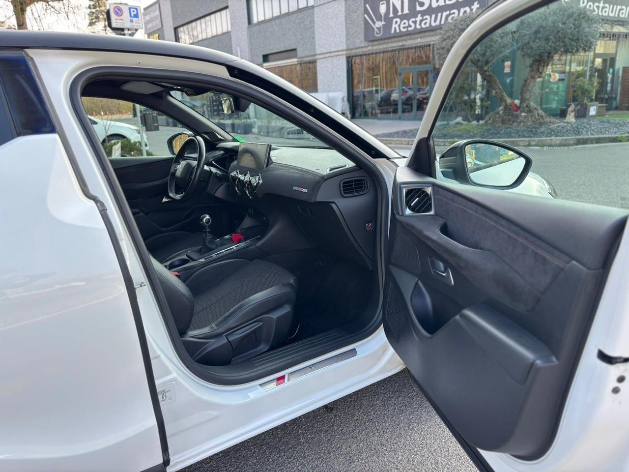 Ds DS3 3 Crossback BlueHDi 100 Performance Line