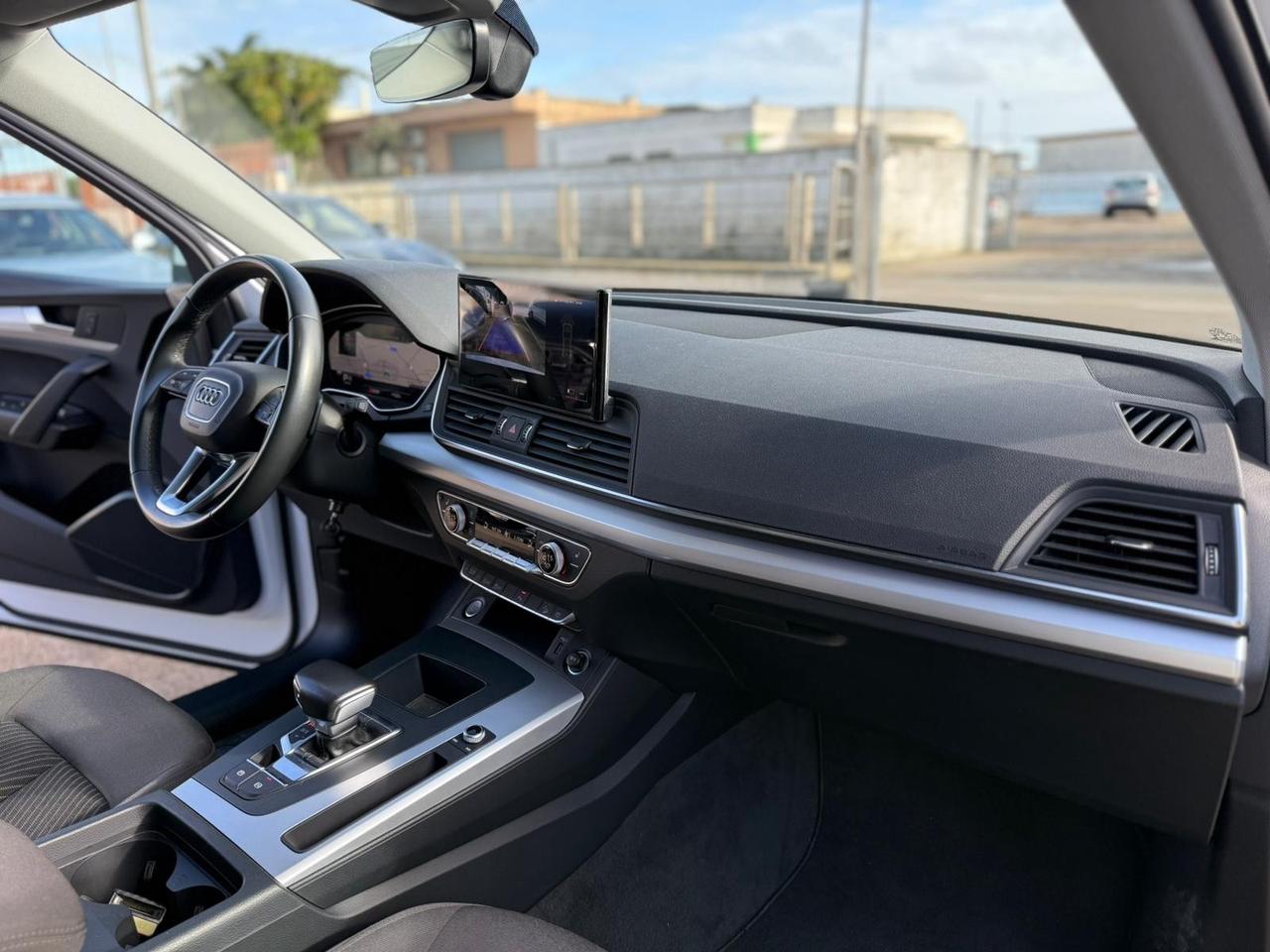 Audi Q5 35 TDI S tronic Business