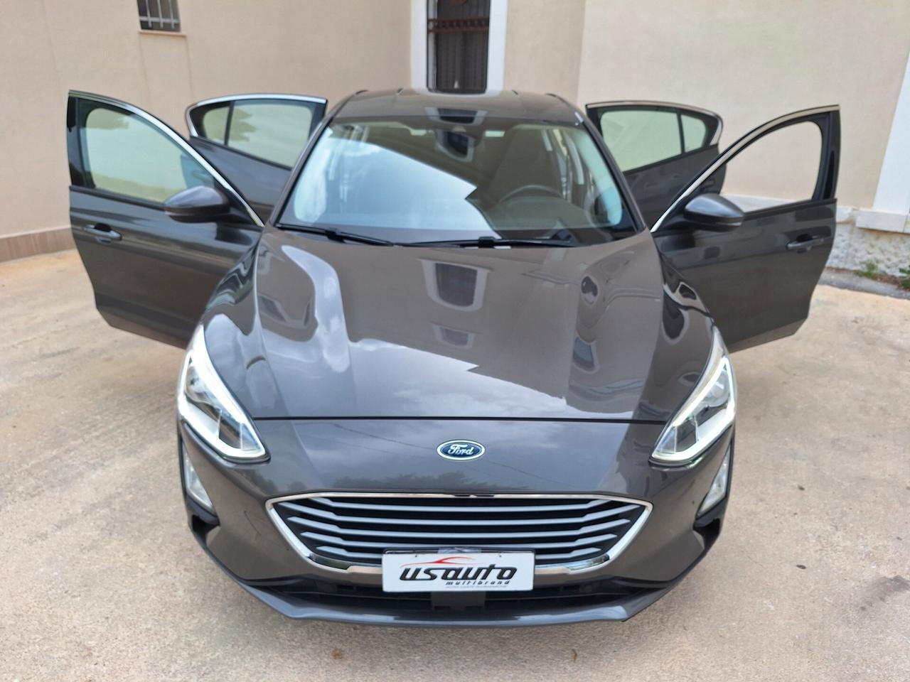 Ford NEW Focus 1.5 TDCi BERLINA CARPLAY 2018