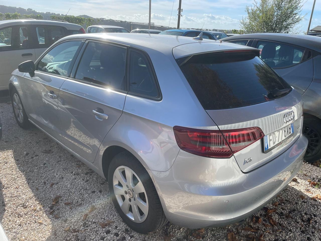 Audi A3 1.6 TDI clean diesel S tronic Ambition