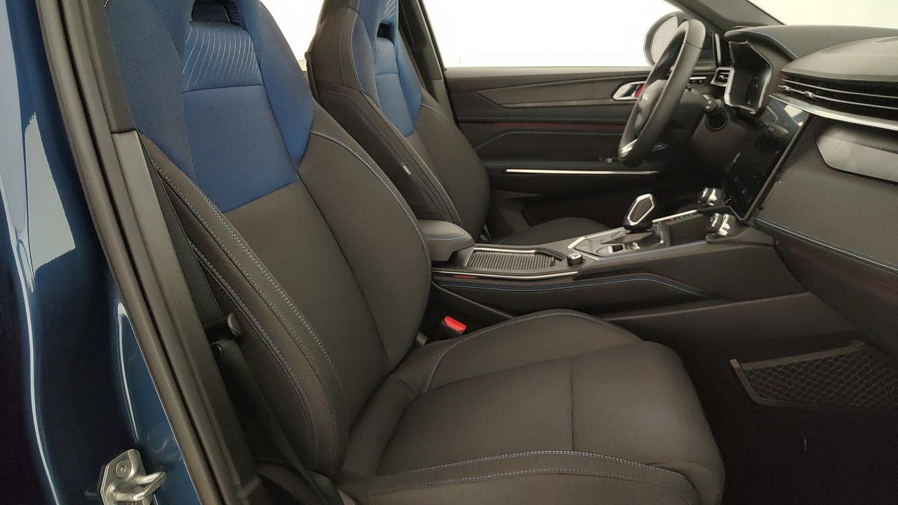 LYNK & CO 01 1.5 td phev auto