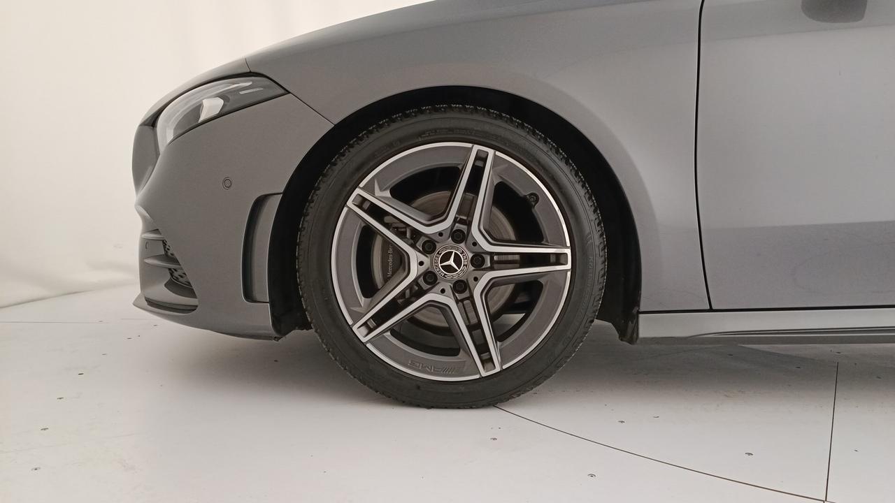 Mercedes-Benz A 180 d Premium auto