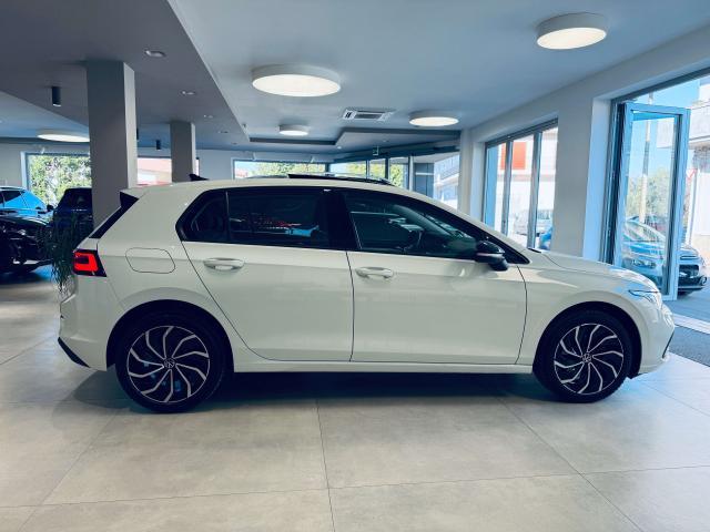 Volkswagen Golf 2.0 tdi Style 115cv dsg TETTO/IQLIGHT
