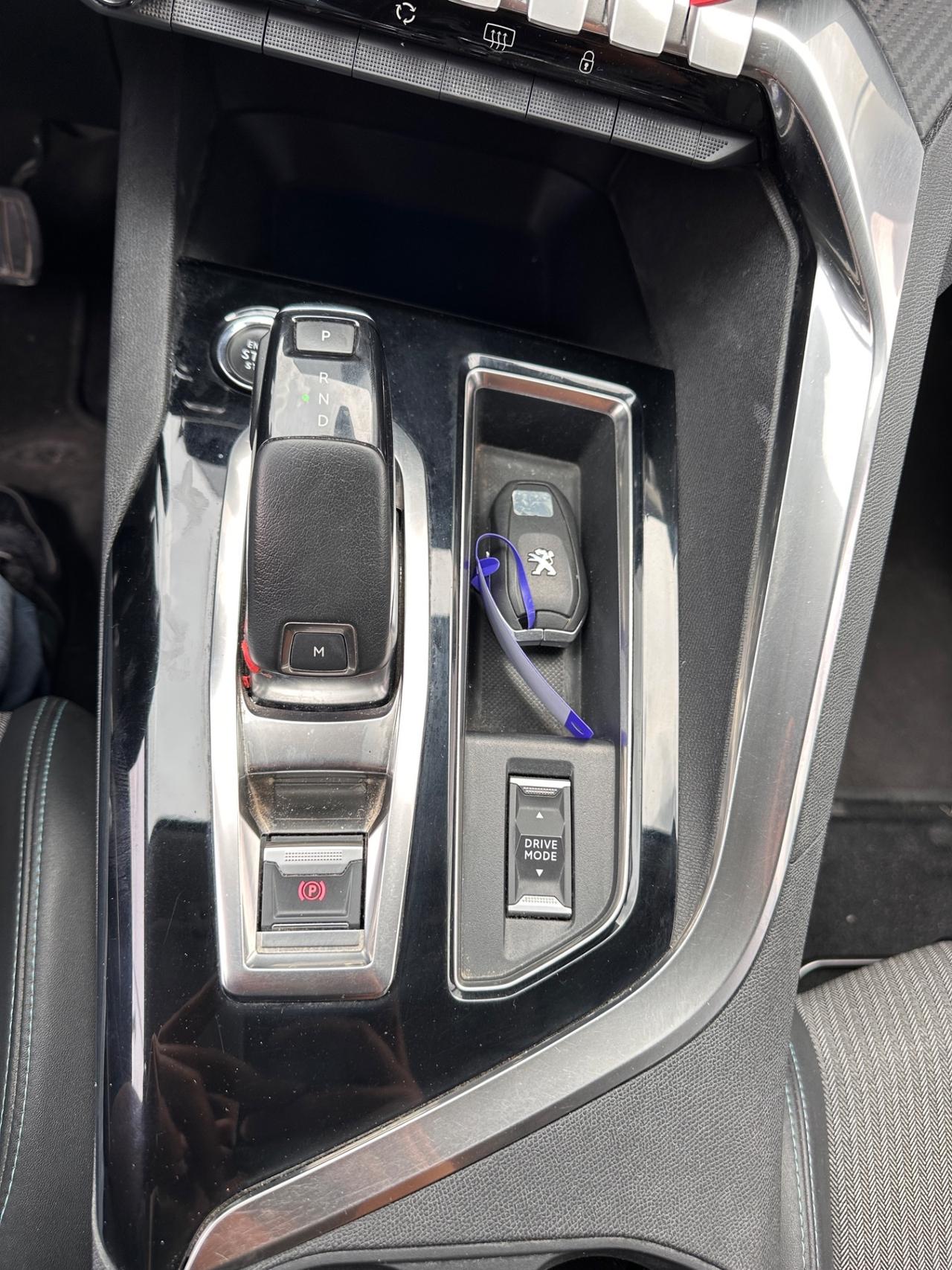 Peugeot 3008 BlueHDi 130 S&S EAT8 Allure-2022