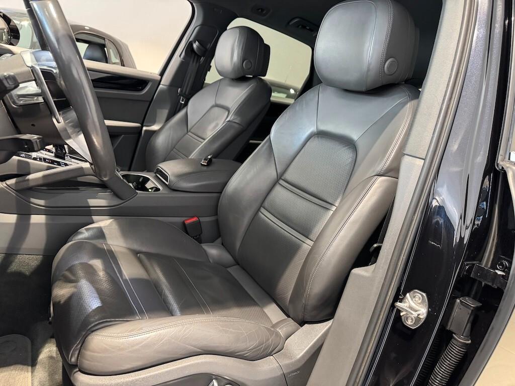 Porsche Cayenne 3.0 V6