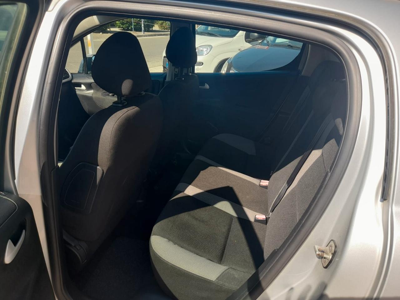 Peugeot 207 1.4cc diesel 12 mesi garanzia-2009